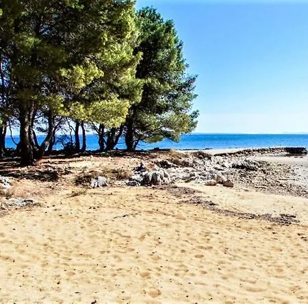 Franc Island Croatia Apartman