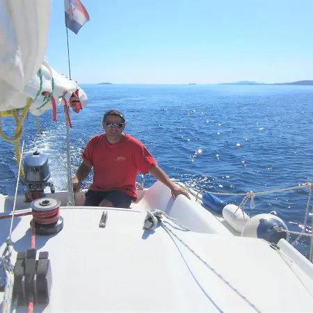 Apartment Franc Island Croatia Vir